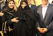 گزارش تصویری از اهداء جوایز  در همایش تجلیل از پرفسور علی اکبر جلالی چهره ماندگار شهرستان شاهرود 